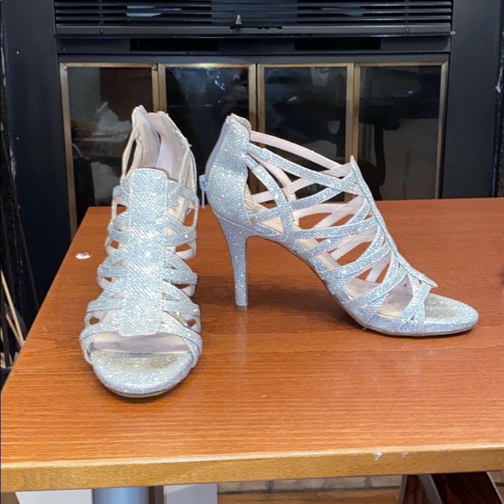 4 inch silver heels